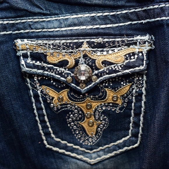 Premiere Rue21 Bootcut Ripped Jeans - Picture 2 of 7